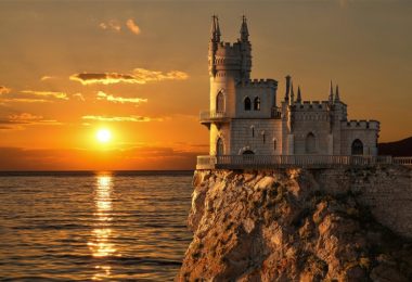 Ласточкино гнездо в Крыму фото на закате