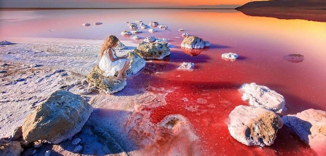 розовое озеро в Крыму 2020