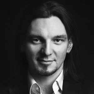 Александр Кузавов